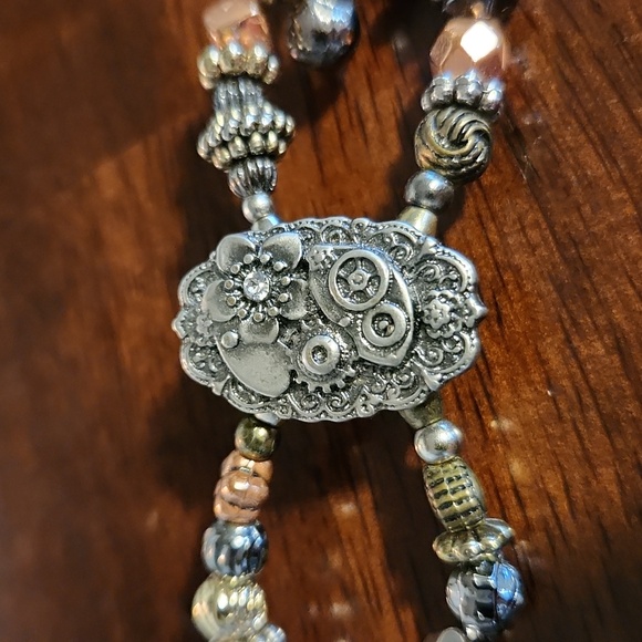 Lillarose silver and bronze flexi clip. Size Small. - Picture 4 of 5